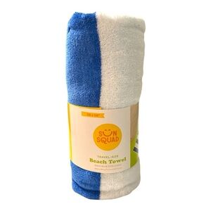 NWT Sun Squad Travel-Size Beach Towel – Blue & White Stripes